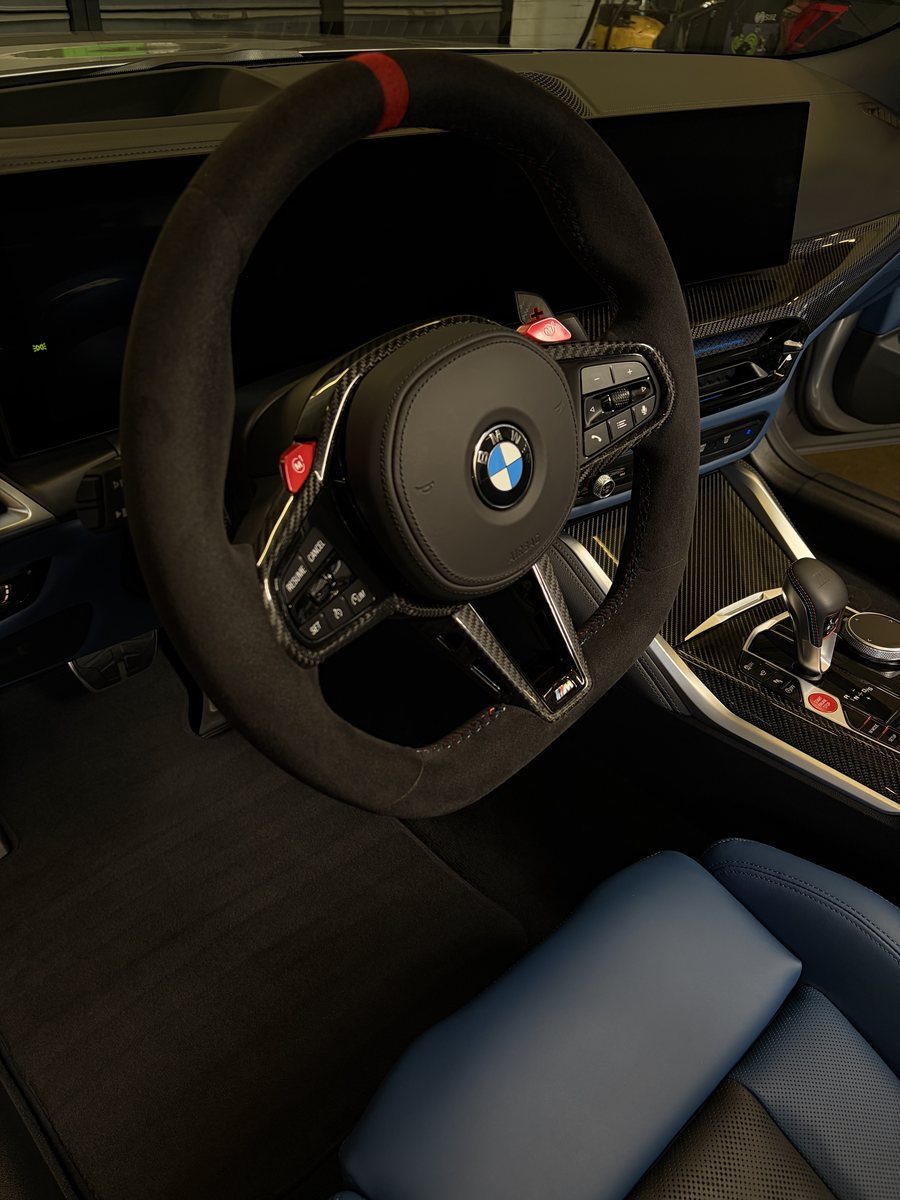 BMW M interieur na detailing door Blinq Detailing