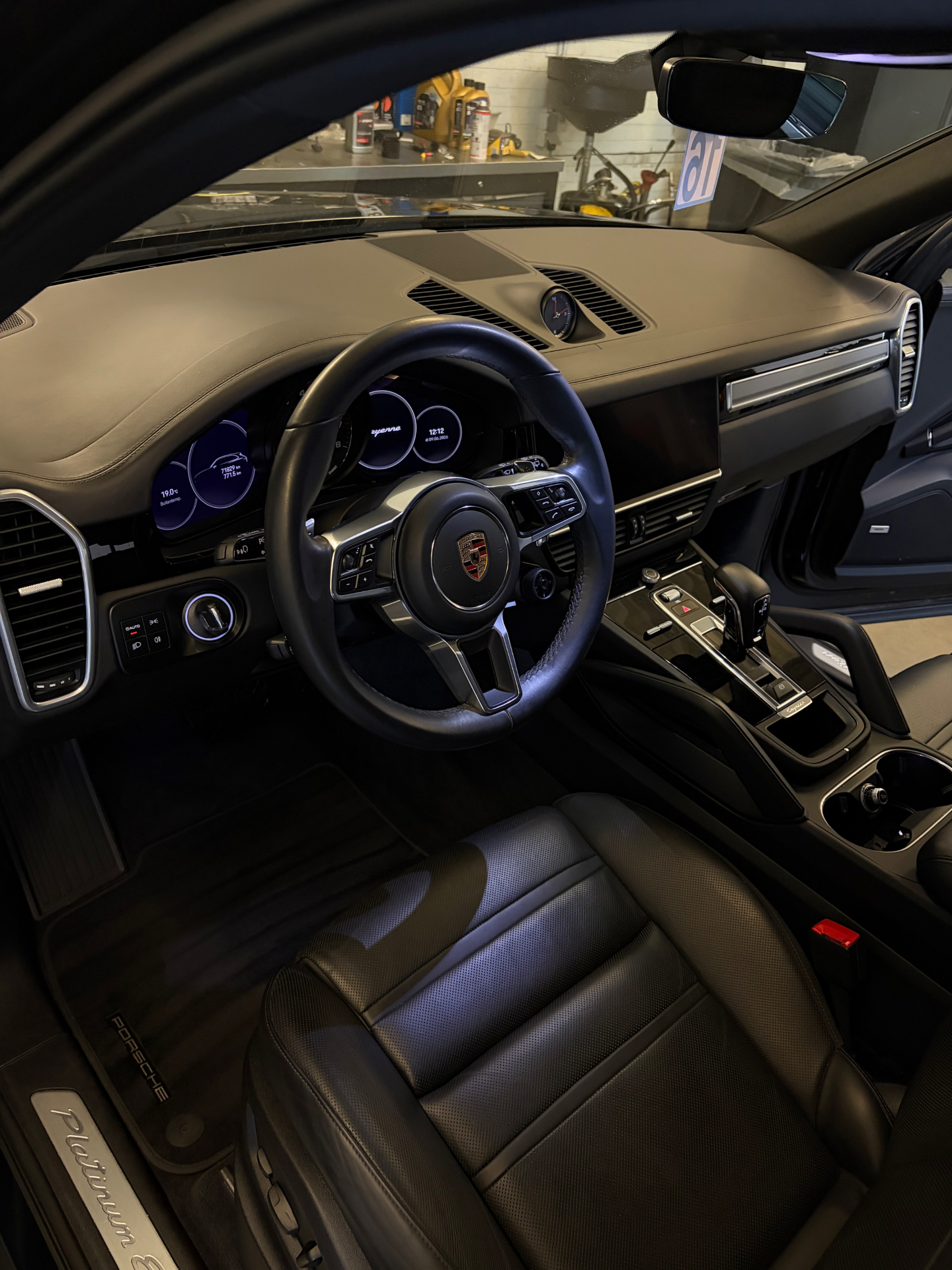 Auto interieur na detailing door Blinq Detailing